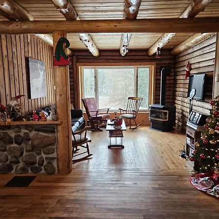 Cozy Log Cottage La Minerve Екстериор снимка