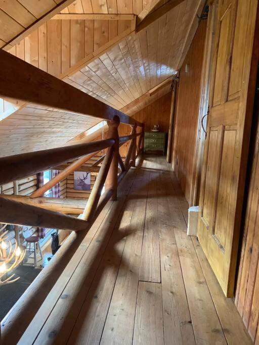 Cozy Log Cottage La Minerve Екстериор снимка