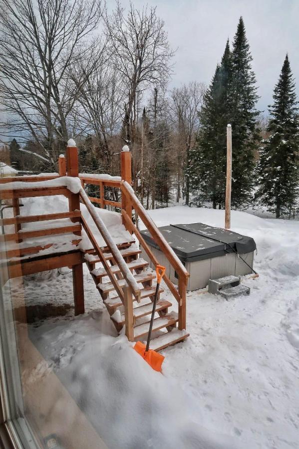 Cozy Log Cottage La Minerve Екстериор снимка
